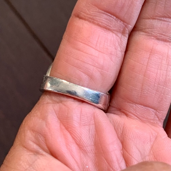 FOXY- rare blue enamel/ silver/flower motif lring - size 5.5-6. - Picture 4 of 4